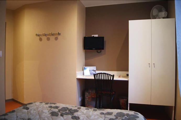 Imagen de la habitación del Hotel H&ocirc;tel Des Vosges, Contrex&eacute;ville. Foto 17
