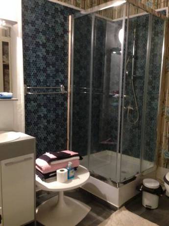 Imagen de la habitación del Hotel H&ocirc;tel Des Xii Ap&ocirc;tres & De La Cl&eacute; Des Champs. Foto 6