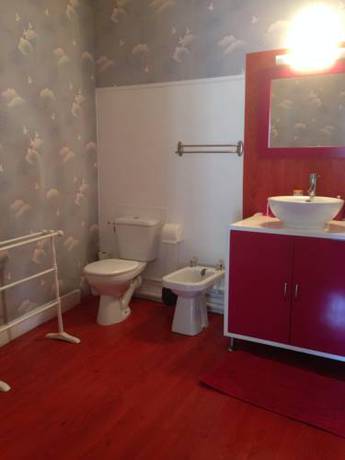 Imagen de la habitación del Hotel H&ocirc;tel Des Xii Ap&ocirc;tres & De La Cl&eacute; Des Champs. Foto 7