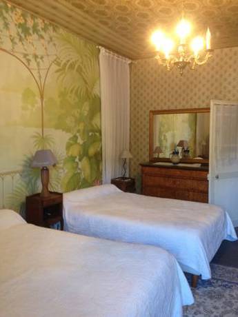 Imagen de la habitación del Hotel H&ocirc;tel Des Xii Ap&ocirc;tres & De La Cl&eacute; Des Champs. Foto 9