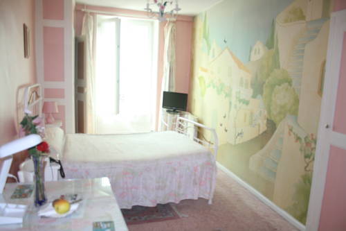 Imagen de la habitación del Hotel H&ocirc;tel Des Xii Ap&ocirc;tres & De La Cl&eacute; Des Champs. Foto 12