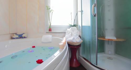 Imagen de la habitación del Hotel H&ocirc;tel Deshors-foujanet. Foto 12