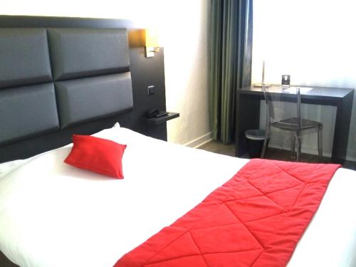 Imagen de la habitación del Hotel Hôtel D\'orsay. Foto 4