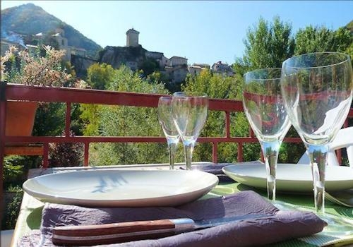 Imagen general del Hotel H&ocirc;tel Doussi&egrave;re - Restaurant L'alicanta. Foto 4