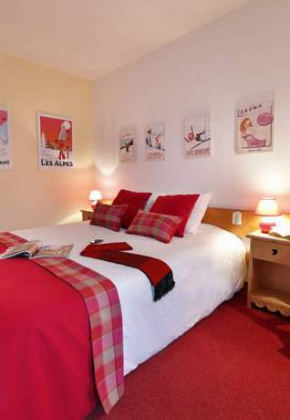 Imagen de la habitación del Hotel H&ocirc;tel Du Bourg. Foto 13