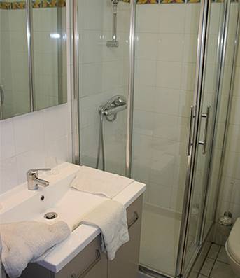 Imagen de la habitación del Hotel Hôtel Du Centre, Soustons. Foto 6