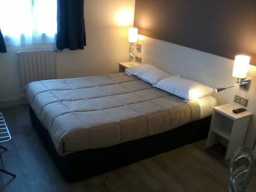 Imagen de la habitación del Hotel H&ocirc;tel Du Cerf. Foto 14