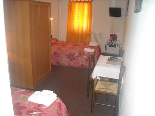 Imagen de la habitación del Hotel H&ocirc;tel Du Cheval Blanc. Foto 12