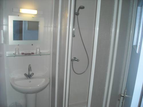 Imagen de la habitación del Hotel H&ocirc;tel Du Cheval Blanc. Foto 13
