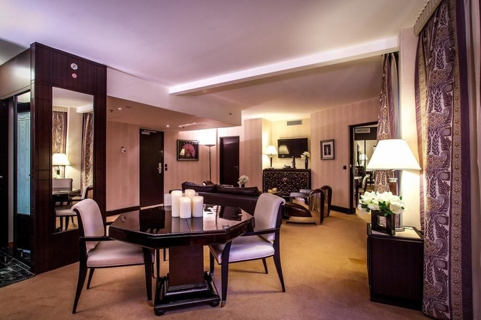 Imagen de la habitación del Hotel Hôtel Du Collectionneur. Foto 5