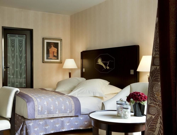 Imagen de los exteriores del Hotel Hôtel Du Collectionneur. Foto 10