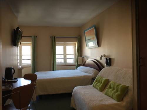 Imagen de la habitación del Hotel Hôtel Du Commerce, MONTAUBAN. Foto 11