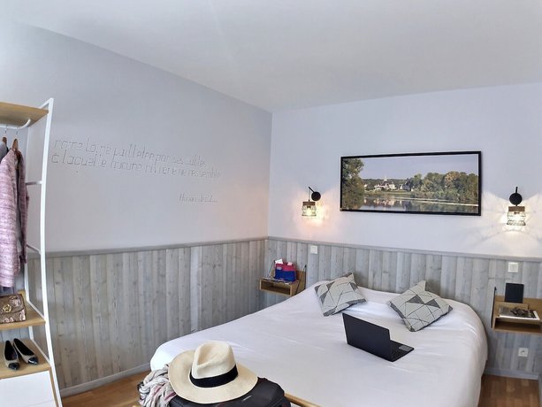 Imagen de la habitación del Hotel H&ocirc;tel Du Cygne. Foto 7