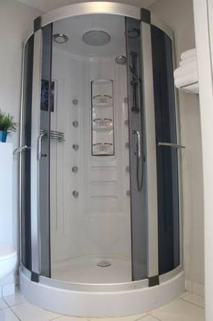 Imagen de la habitación del Hotel H&ocirc;tel Du Large, PLOUGONVELIN. Foto 8