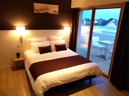 Imagen de la habitación del Hotel H&ocirc;tel Du Large, PLOUGONVELIN. Foto 10