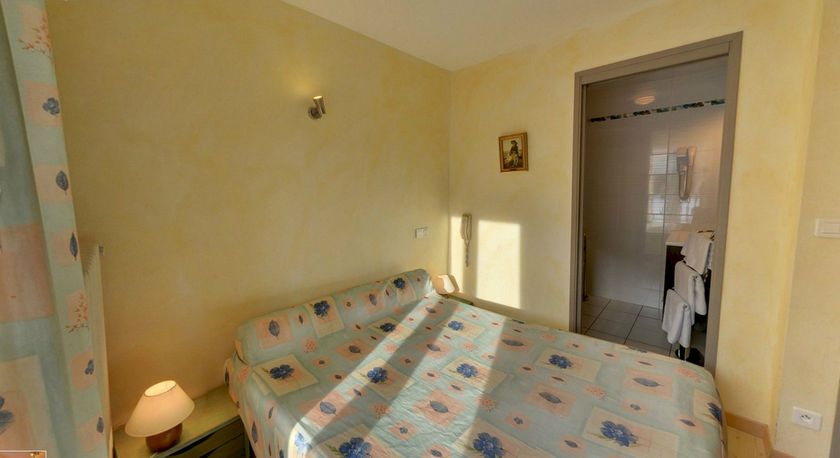 Imagen de la habitación del Hotel Hôtel Du Lièvre Blanc. Foto 15