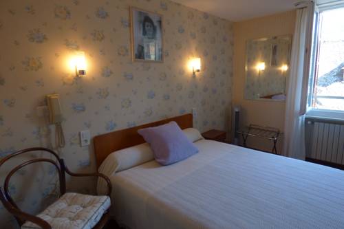 Imagen de la habitación del Hotel H&ocirc;tel Du Lion D'or. Foto 10