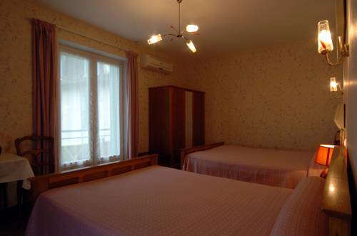 Imagen de la habitación del Hotel H&ocirc;tel Du Lion D'or. Foto 12