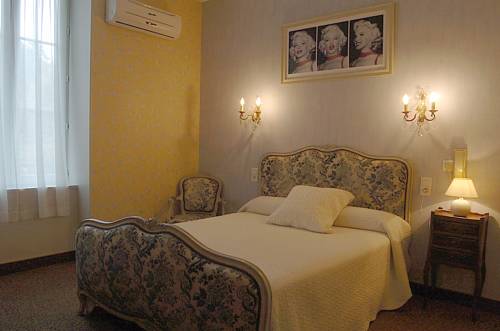 Imagen de la habitación del Hotel H&ocirc;tel Du Lion D'or. Foto 15