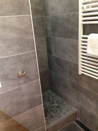 Imagen de la habitación del Hotel H&ocirc;tel Du Mont-charvin. Foto 5