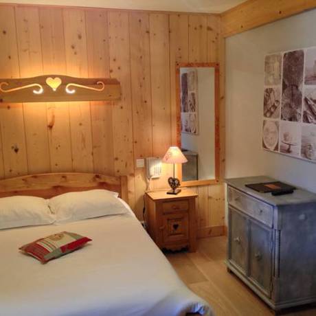 Imagen de la habitación del Hotel H&ocirc;tel Du Mont-charvin. Foto 9