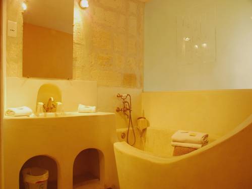 Imagen de la habitación del Hotel H&ocirc;tel Du Palais Des Papes. Foto 3
