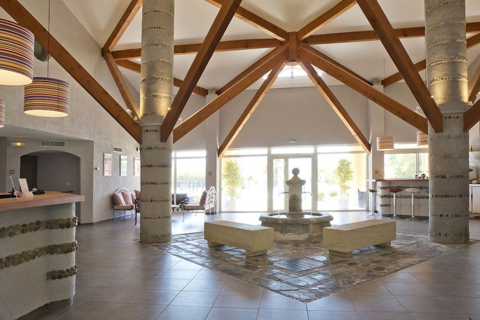 Imagen de los interiores del Hotel H&ocirc;tel Du Village Catalan. Foto 18