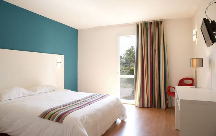 Imagen de la habitación del Hotel H&ocirc;tel Du Village Catalan. Foto 15