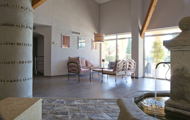 Imagen de los interiores del Hotel H&ocirc;tel Du Village Catalan. Foto 20