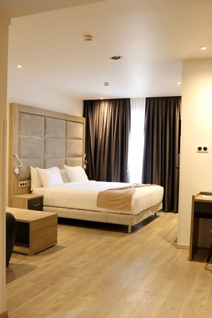 Imagen de la habitación del Hotel H&ocirc;tel EL AZIZ INN. Foto 10