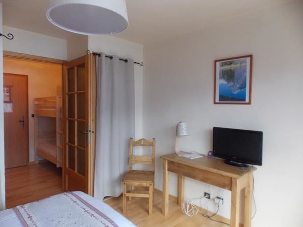 Imagen de la habitación del Hotel H&ocirc;tel Edelweiss, La Piaz. Foto 2