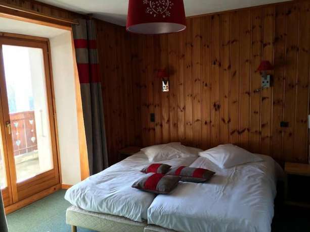 Imagen de la habitación del Hotel H&ocirc;tel Edelweiss, La Piaz. Foto 6