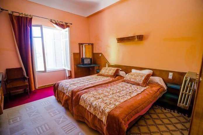 Imagen de la habitación del Hotel H&ocirc;tel El Ayachi. Foto 7