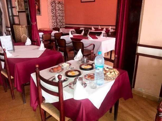 Imagen del bar/restaurante del Hotel H&ocirc;tel El Ayachi. Foto 6