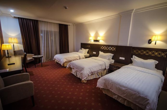 Imagen de la habitación del Hotel H&ocirc;tel El Bey. Foto 7