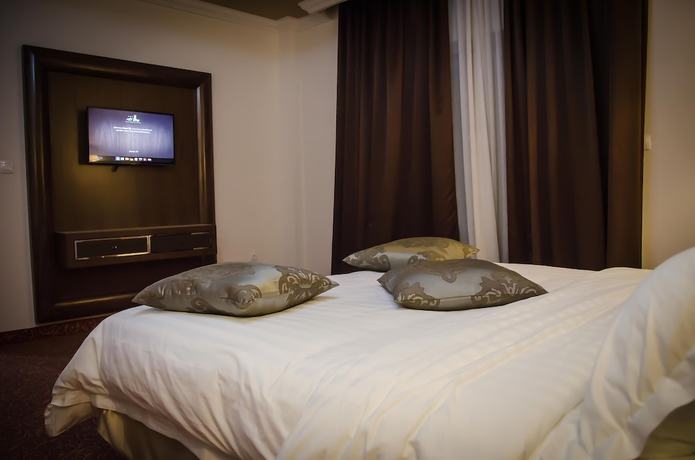 Imagen de la habitación del Hotel H&ocirc;tel El Bey. Foto 12