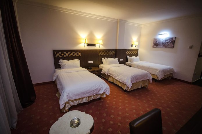 Imagen de la habitación del Hotel H&ocirc;tel El Bey. Foto 16