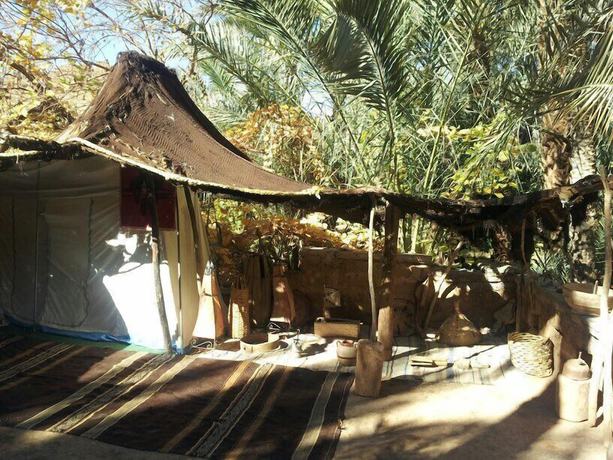 Imagen de los exteriores del Hotel H&ocirc;tel El Fayja. Foto 11