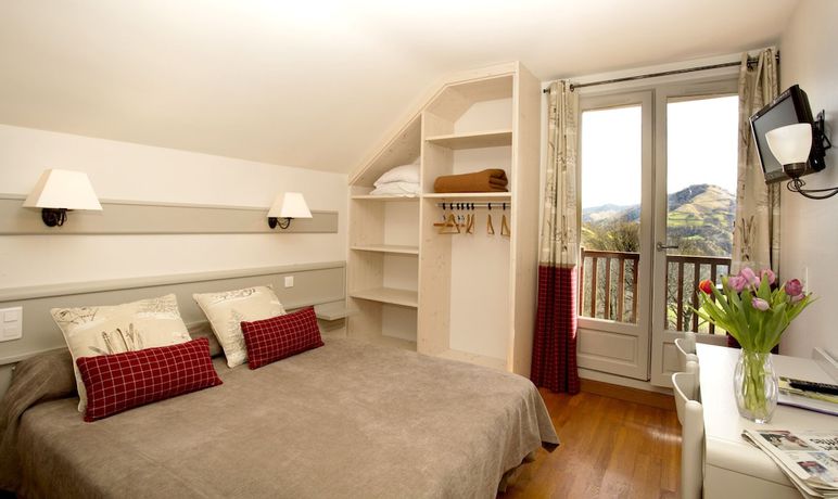 Imagen de la habitación del Hotel H&ocirc;tel Etch&eacute;ma&iuml;t&eacute;. Foto 13