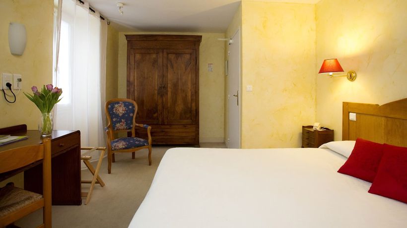 Imagen de la habitación del Hotel H&ocirc;tel Etch&eacute;ma&iuml;t&eacute;. Foto 14