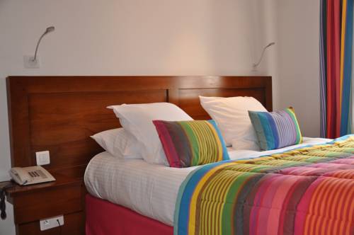 Imagen de la habitación del Hotel H&ocirc;tel Euzkadi. Foto 4