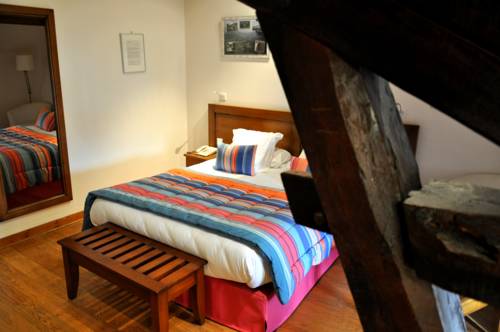 Imagen de la habitación del Hotel H&ocirc;tel Euzkadi. Foto 6