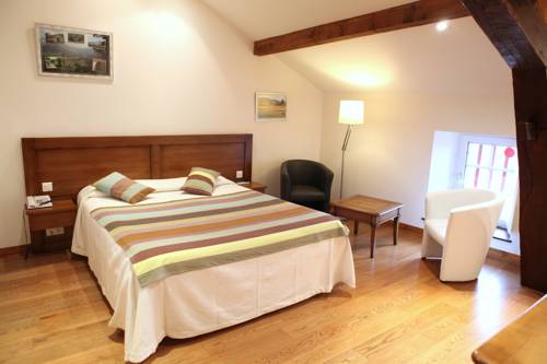 Imagen de la habitación del Hotel H&ocirc;tel Euzkadi. Foto 9