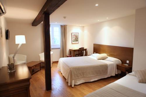 Imagen de la habitación del Hotel H&ocirc;tel Euzkadi. Foto 14