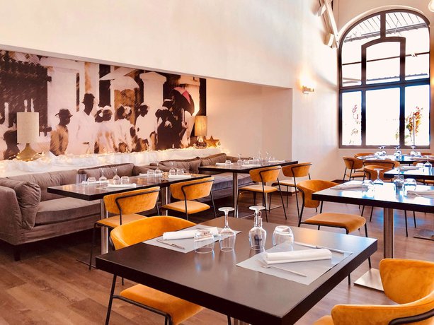 Imagen del bar/restaurante del Hotel Hôtel Exsel Créolia. Foto 8