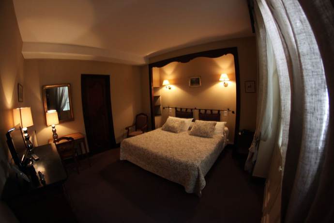 Imagen de la habitación del Hotel Hôtel Eychenne. Foto 3