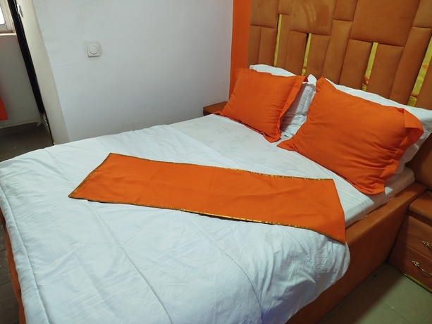 Imagen de la habitación del Hotel H&ocirc;tel Famigni. Foto 3