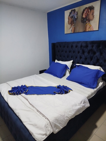 Imagen de la habitación del Hotel H&ocirc;tel Famigni. Foto 6