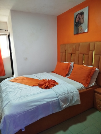 Imagen de la habitación del Hotel H&ocirc;tel Famigni. Foto 8