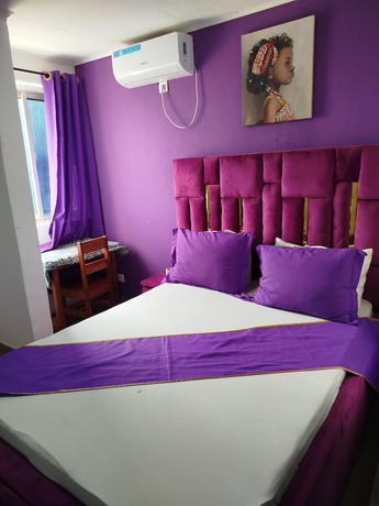 Imagen de la habitación del Hotel H&ocirc;tel Famigni. Foto 9